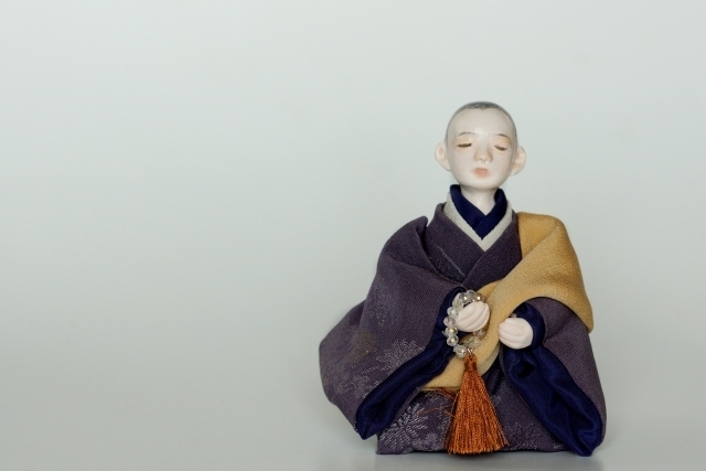僧侶の人形